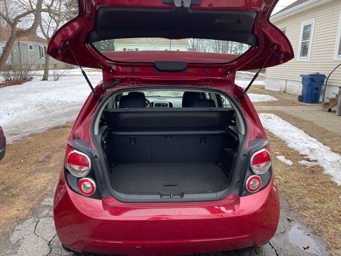 Used 2012 Chevrolet Sonic LT image 9