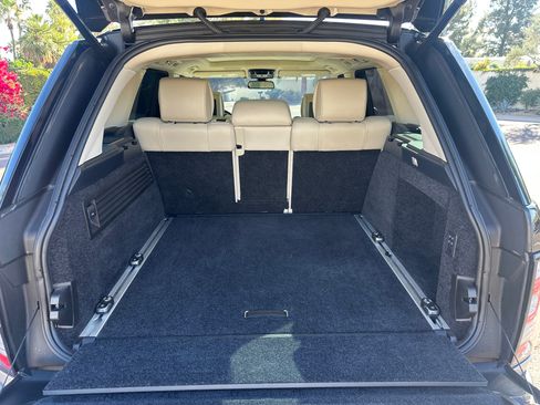 Used 2016 Land Rover Range Rover Autobiography image 17