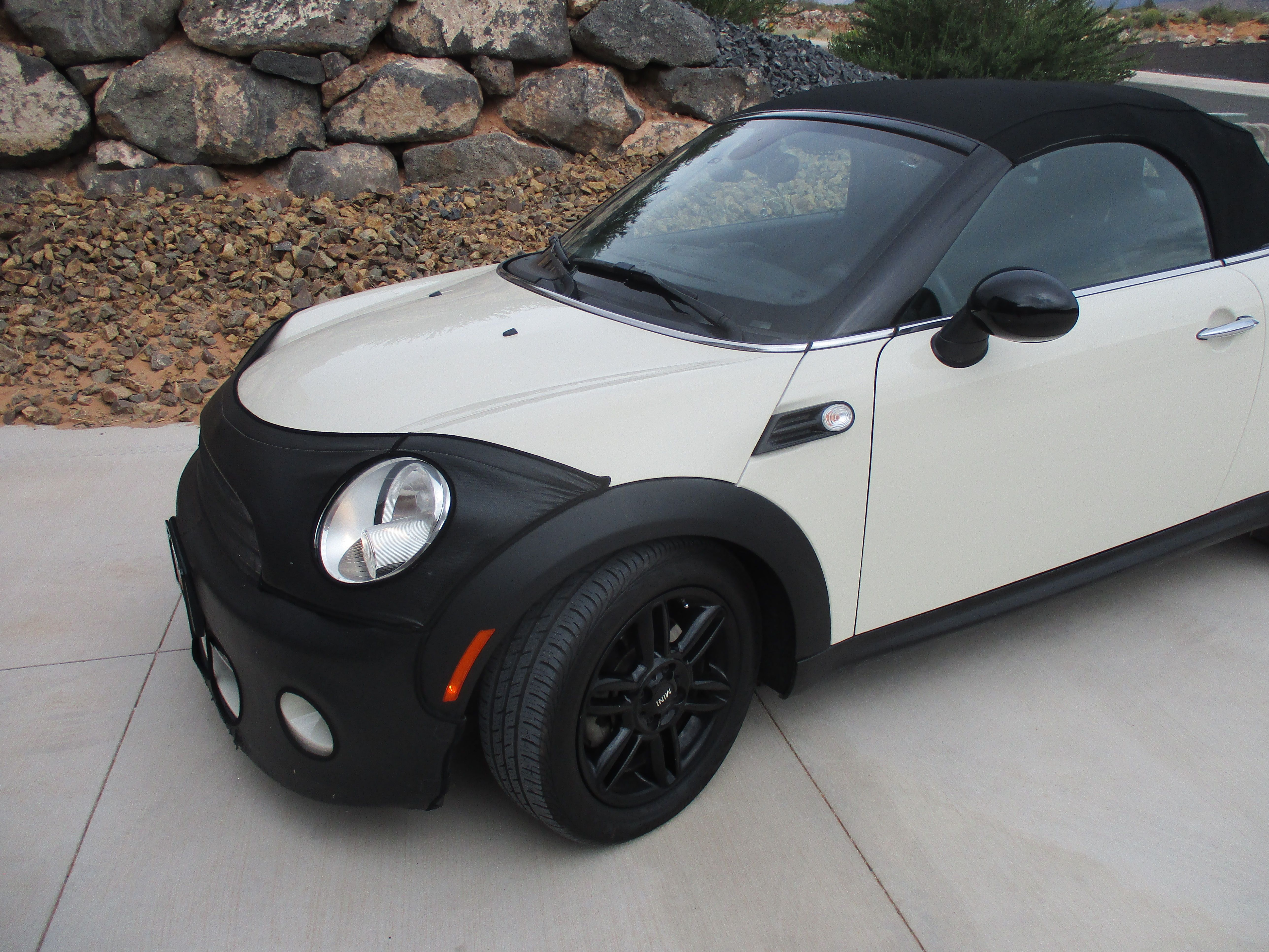 Used 2013 MINI Cooper Roadster FWD image 6
