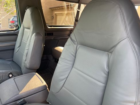 Used 1996 Ford Bronco image 13