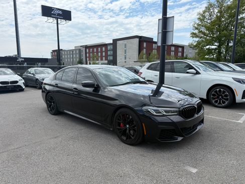 Used 2022 BMW M550i xDrive w/ Dynamic Handling Package AWD/4WD image 11