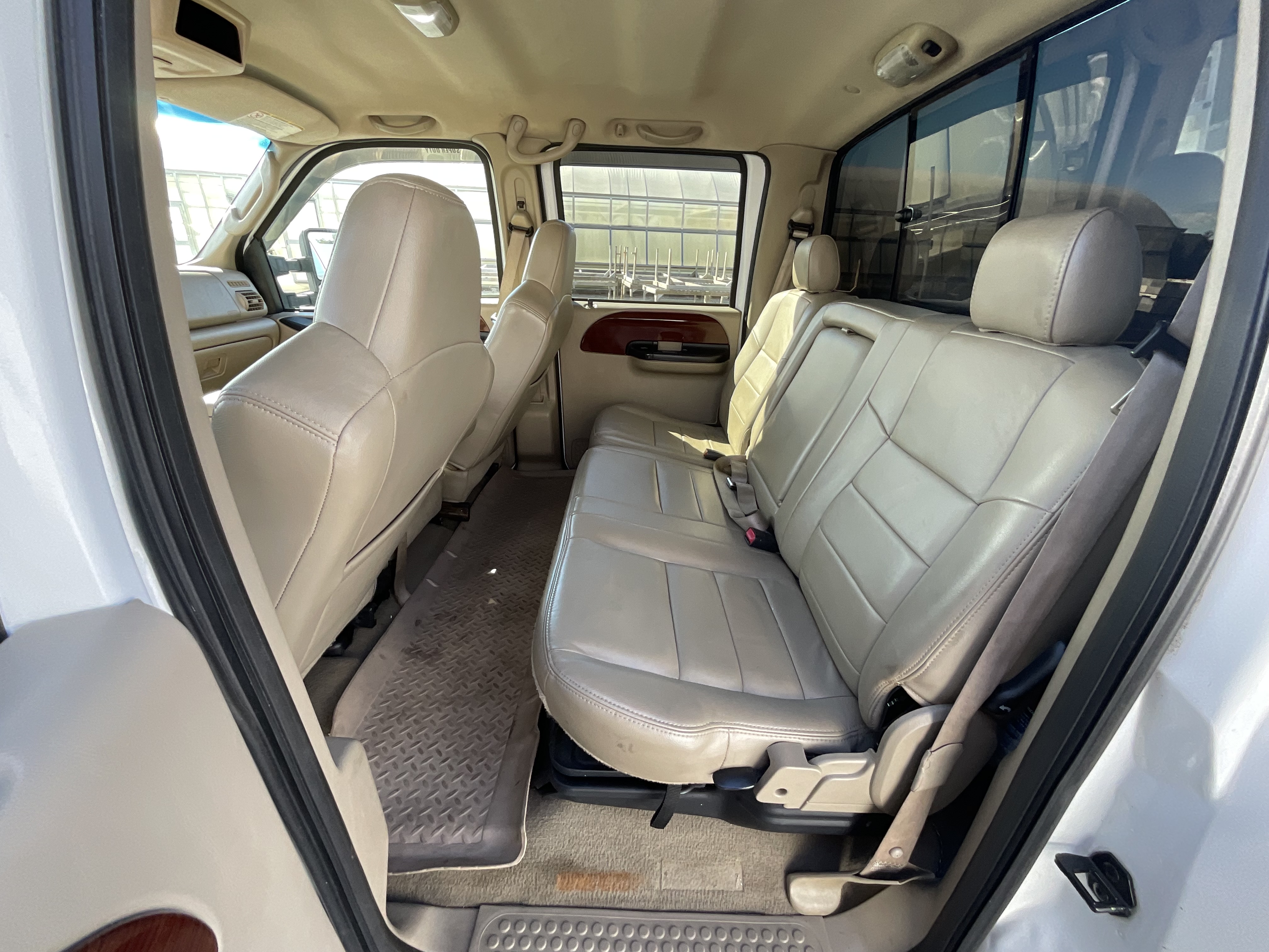 Used 2006 Ford F350 Lariat RWD image 17