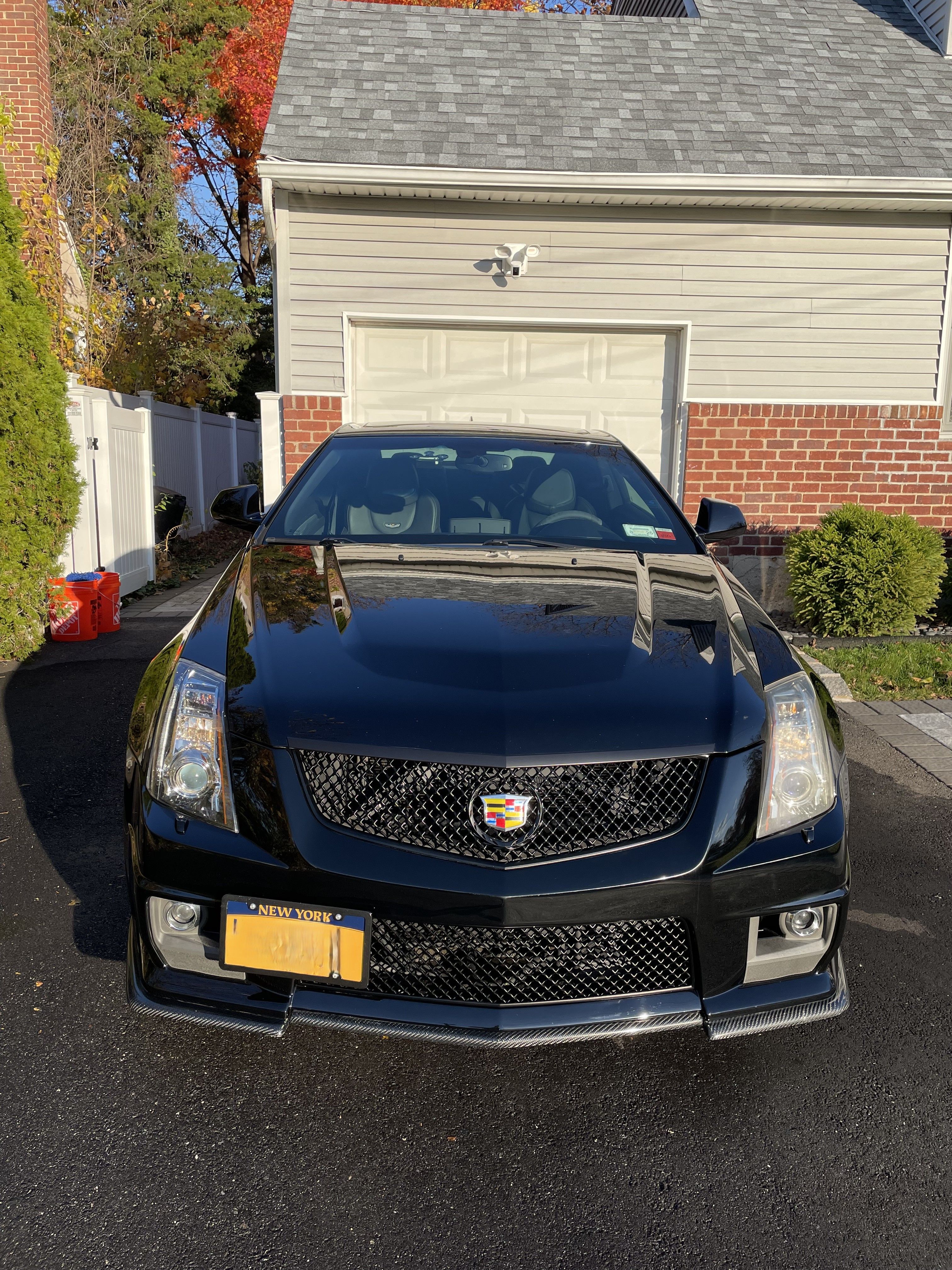 Used 2013 Cadillac CTS V RWD image 1