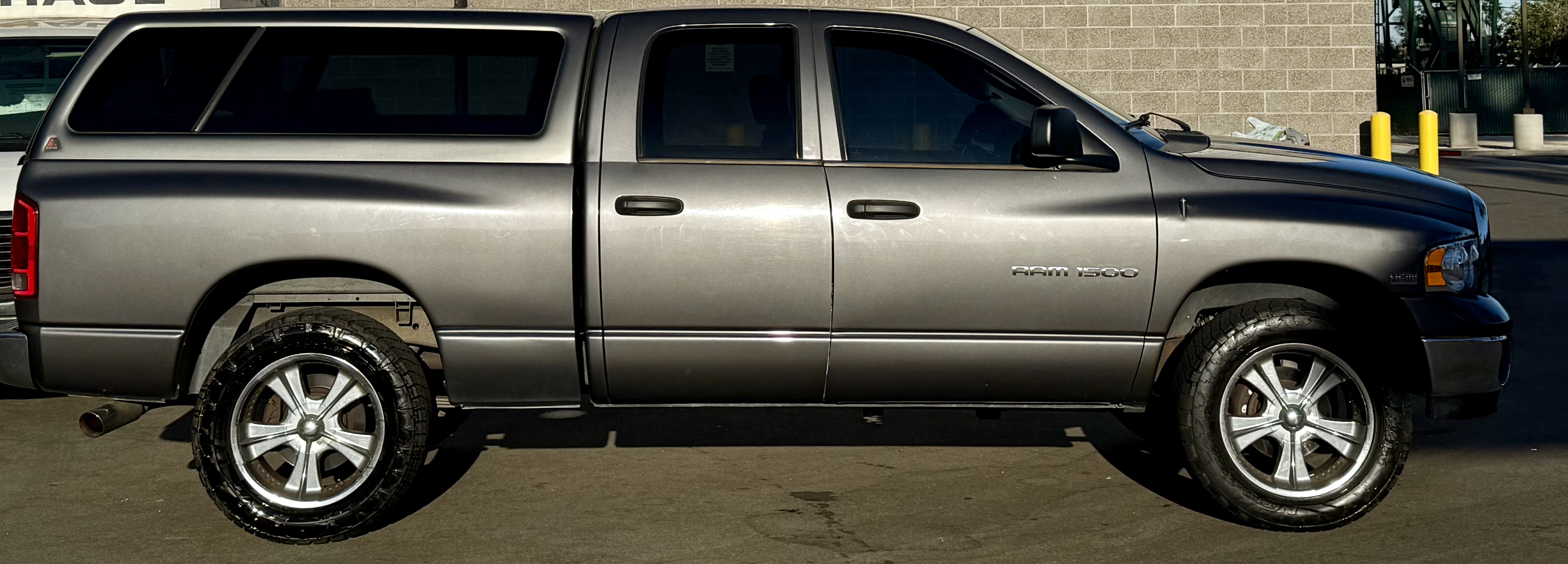 Used 2004 Dodge Ram 1500 Truck SLT w/ Big Horn Quad Cab Value Group AWD/4WD image 1