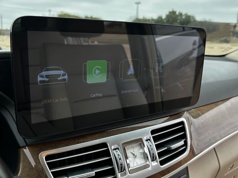 Used 2014 Mercedes-Benz E 350 Sedan image 13