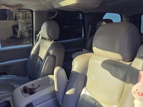 Used 2005 Chevrolet Tahoe LT w/ LT Preferred Equipment Group RWD image 15