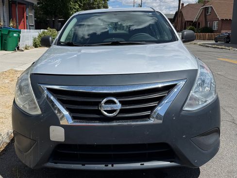 Used 2015 Nissan Versa S Plus FWD image 12