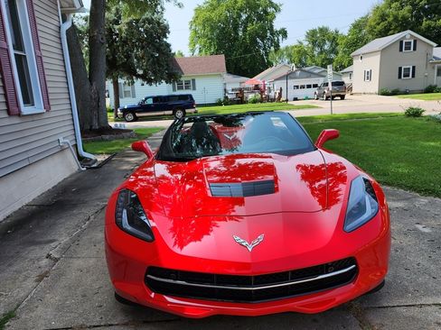 Used 2018 Chevrolet Corvette Stingray Convertible w/ 2LT Preferred Equipment Group image 2