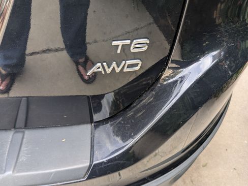 Used 2010 Volvo XC60 T6 R-Design image 17