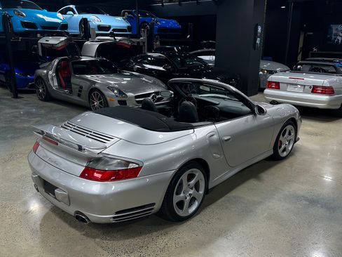 Used 2004 Porsche 911 Turbo image 12