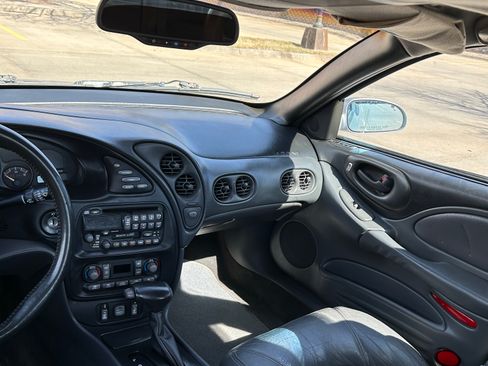 Used 2002 Pontiac Bonneville SLE w/ Heat & Seat Pkg image 20