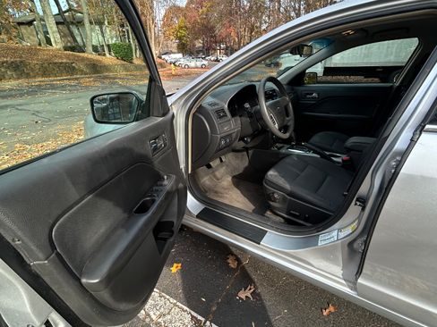 Used 2012 Ford Fusion SE image 9