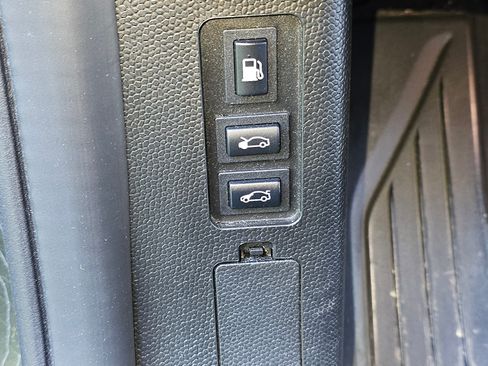 Used 2014 BMW i3 w/ Range Extender image 12