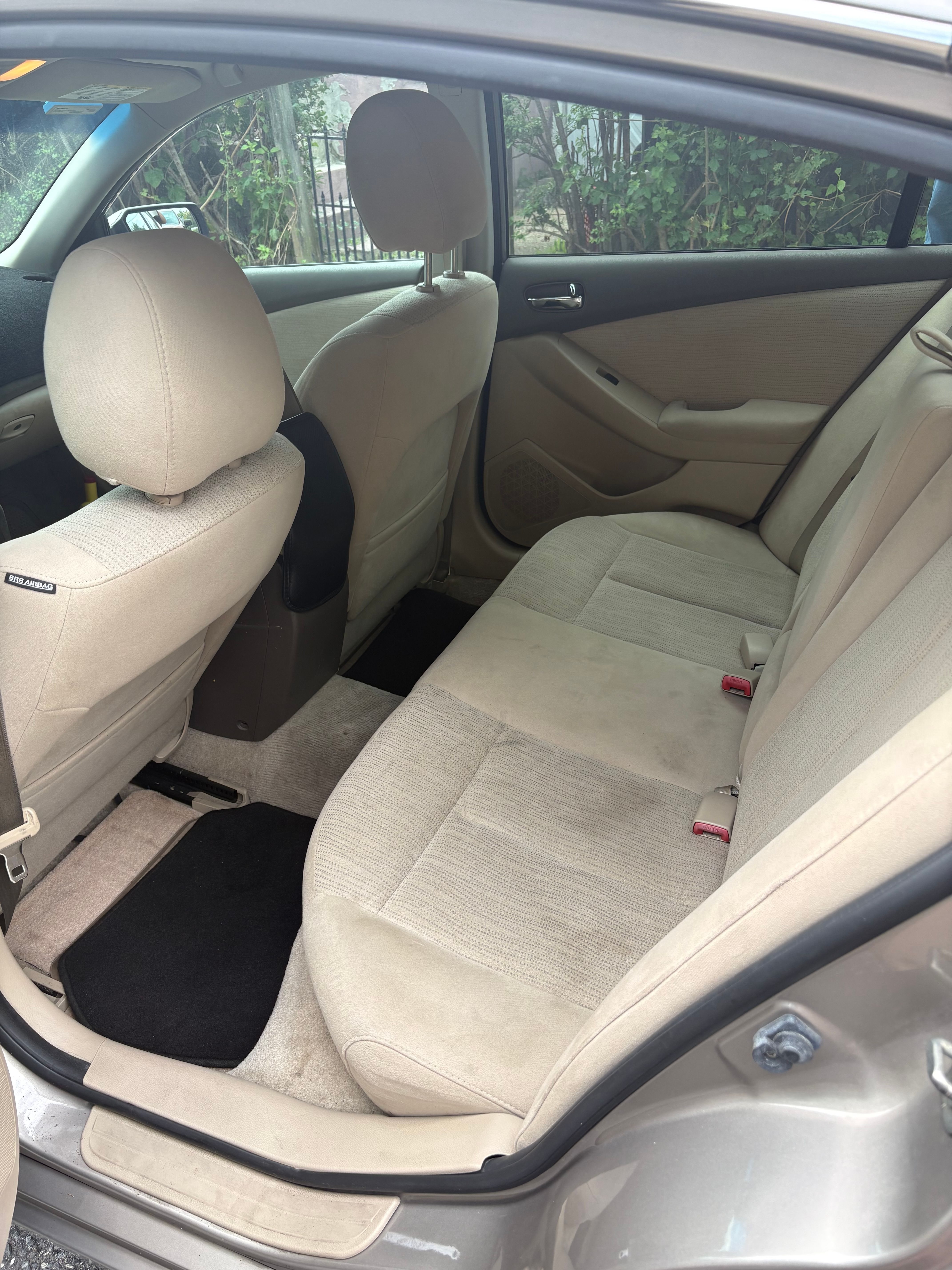 Used 2012 Nissan Altima 2.5 S FWD image 2