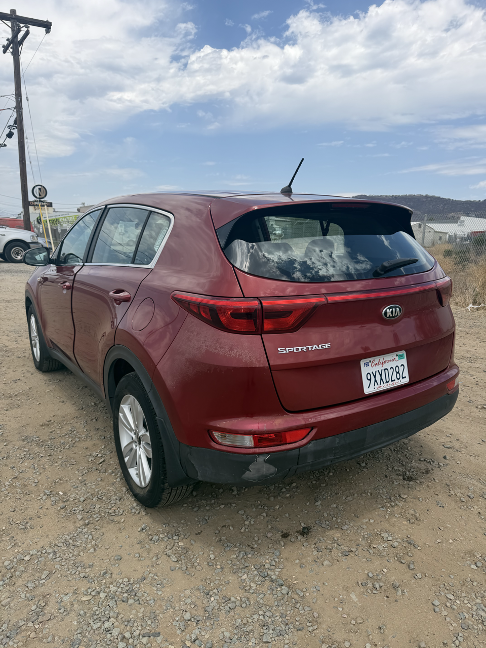Used 2018 Kia Sportage LX FWD image 2