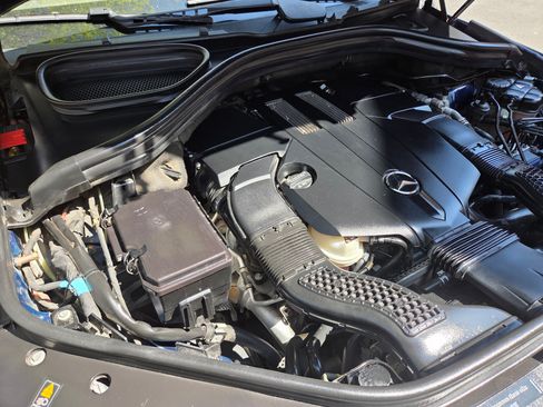 Used 2016 Mercedes-Benz GL 450 4MATIC image 9