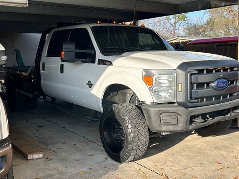 Used 2014 Ford F350 XL w/ Power Equipment Group image 4