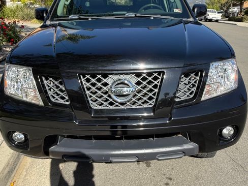 Used 2012 Nissan Frontier PRO-4X w/ Pro-4x Luxury Pkg AWD/4WD image 13