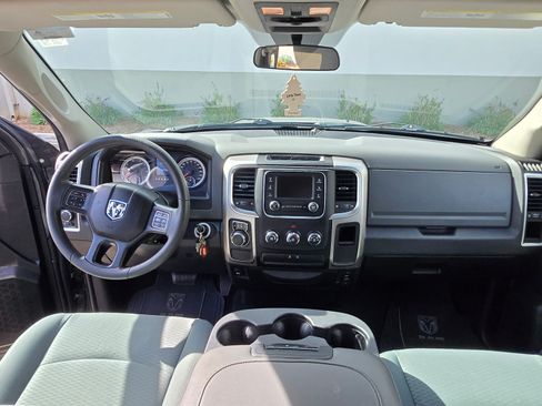 Used 2018 RAM 1500 Classic SLT image 37