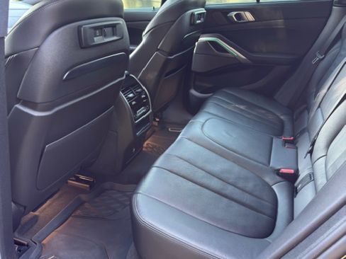 Used 2021 BMW X6 M50i w/ Executive Package image 10