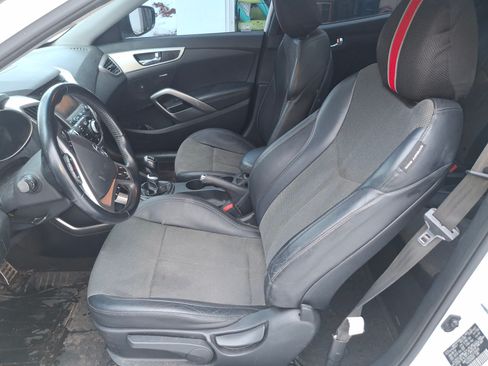 Used 2014 Hyundai Veloster w/ Style Package 02 image 10