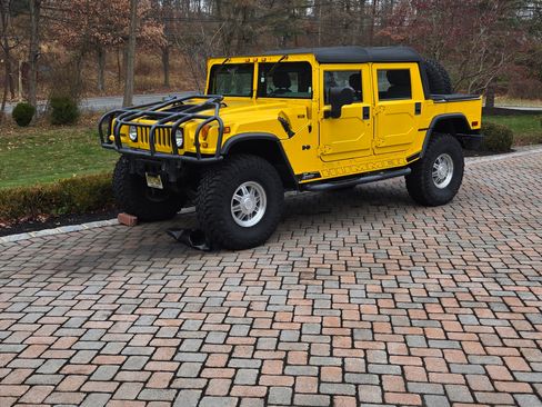 Used 2002 HUMMER H1 4-Door Open Top image 1