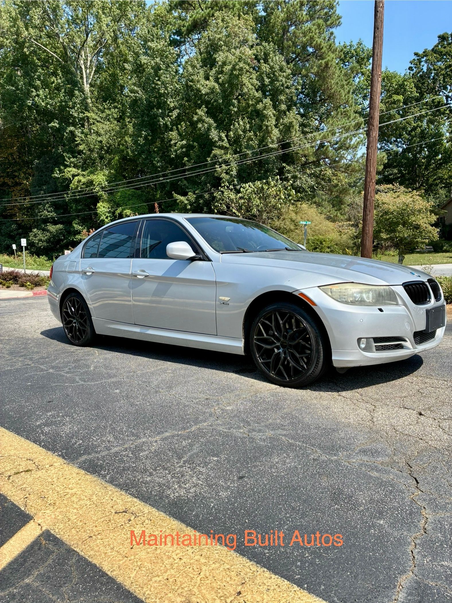 Used 2009 BMW 335i xDrive Sedan AWD/4WD image 2