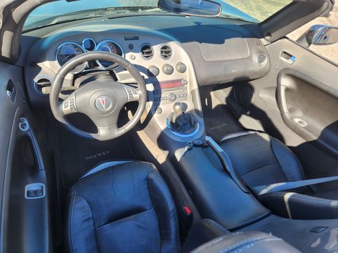 Used 2007 Pontiac Solstice GXP w/ Premium Package image 24