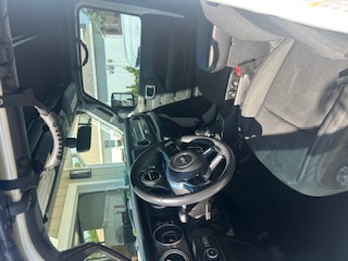 Used 2018 Jeep Wrangler Unlimited Sahara AWD/4WD image 10