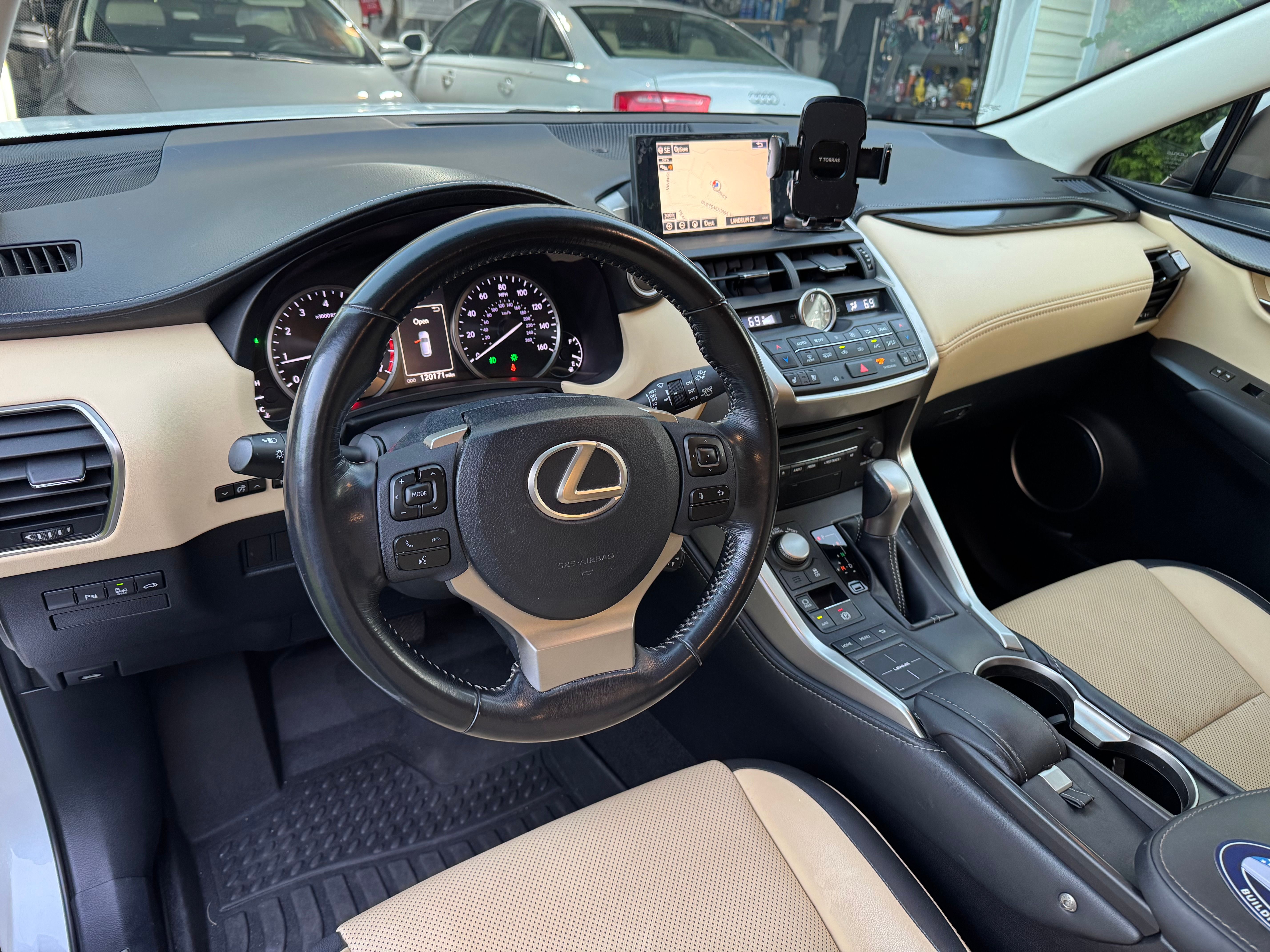 Used 2015 Lexus NX 200t FWD w/ Premium Package image 18