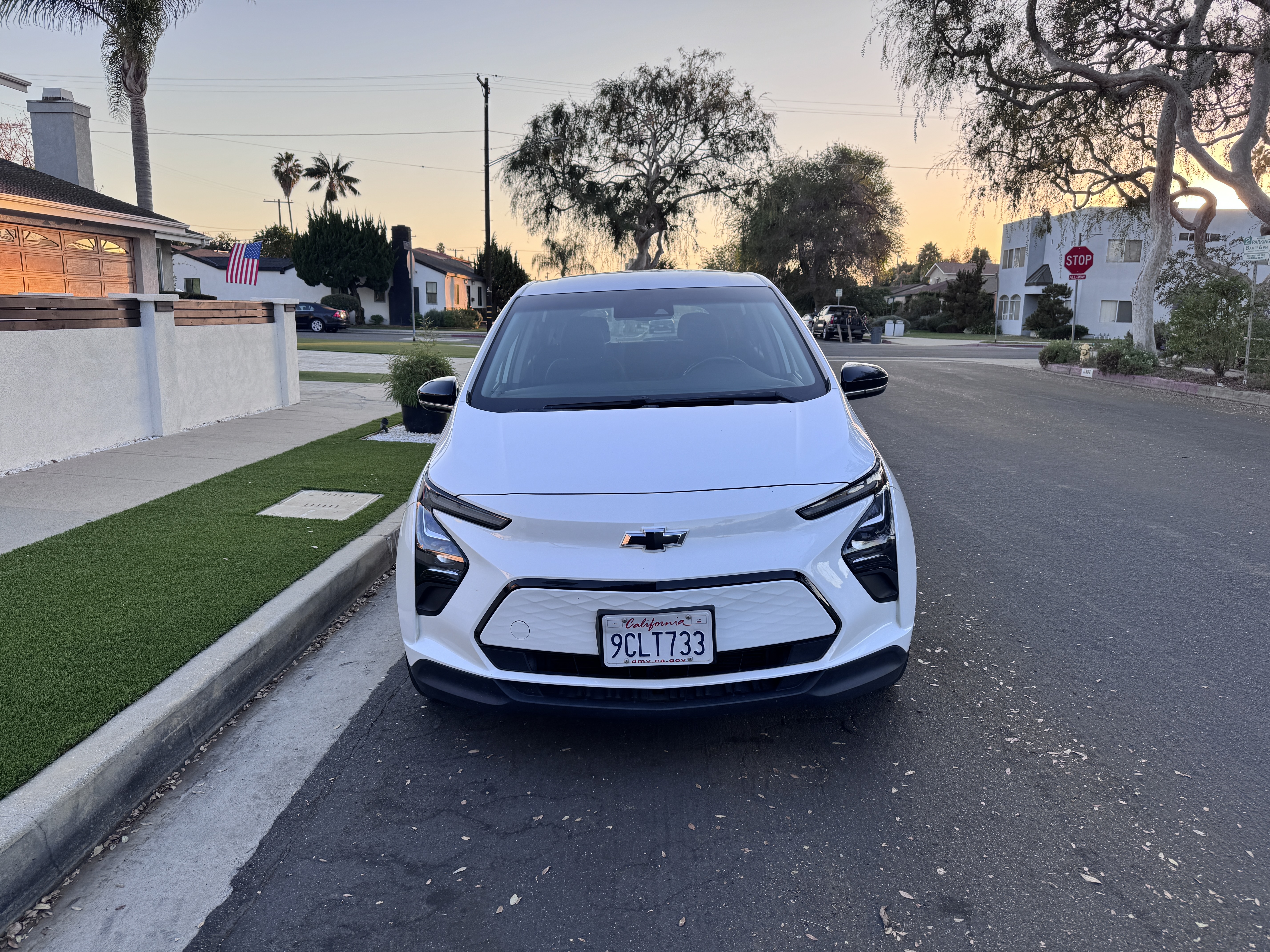 Used 2022 Chevrolet Bolt LT FWD image 2