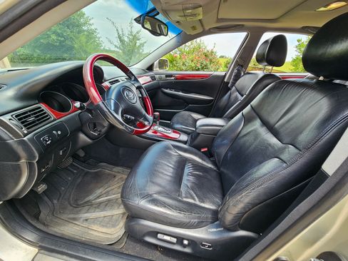 Used 2003 Lexus ES 330 FWD image 8