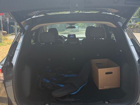 Used 2020 Ford Escape SEL FWD image 3