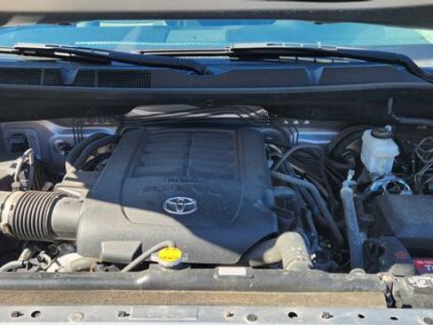 Used 2017 Toyota Tundra SR5 w/ TRD Off Road Package image 14