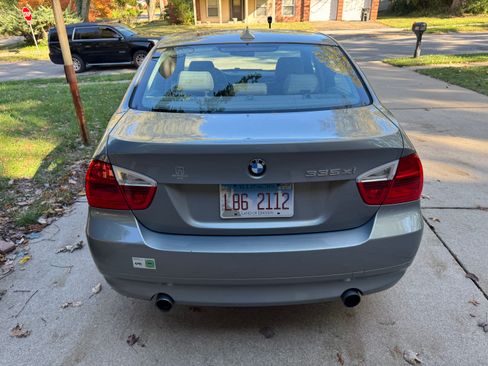 Used 2008 BMW 335xi Sedan image 2