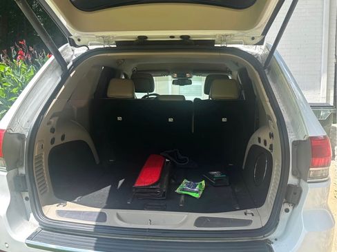 Used 2014 Jeep Grand Cherokee Limited RWD image 10