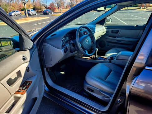 Used 2004 Mercury Sable LS Premium image 6