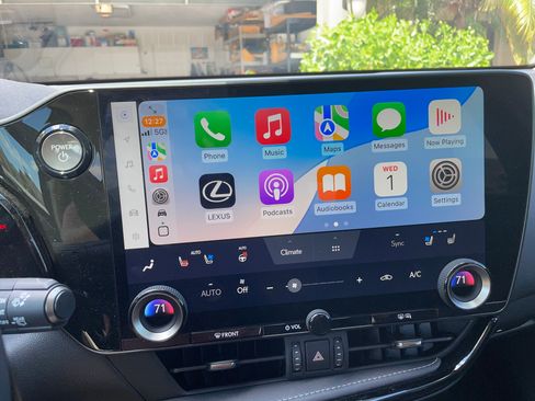 Used 2025 Lexus NX 350h AWD w/ Premium Package image 11