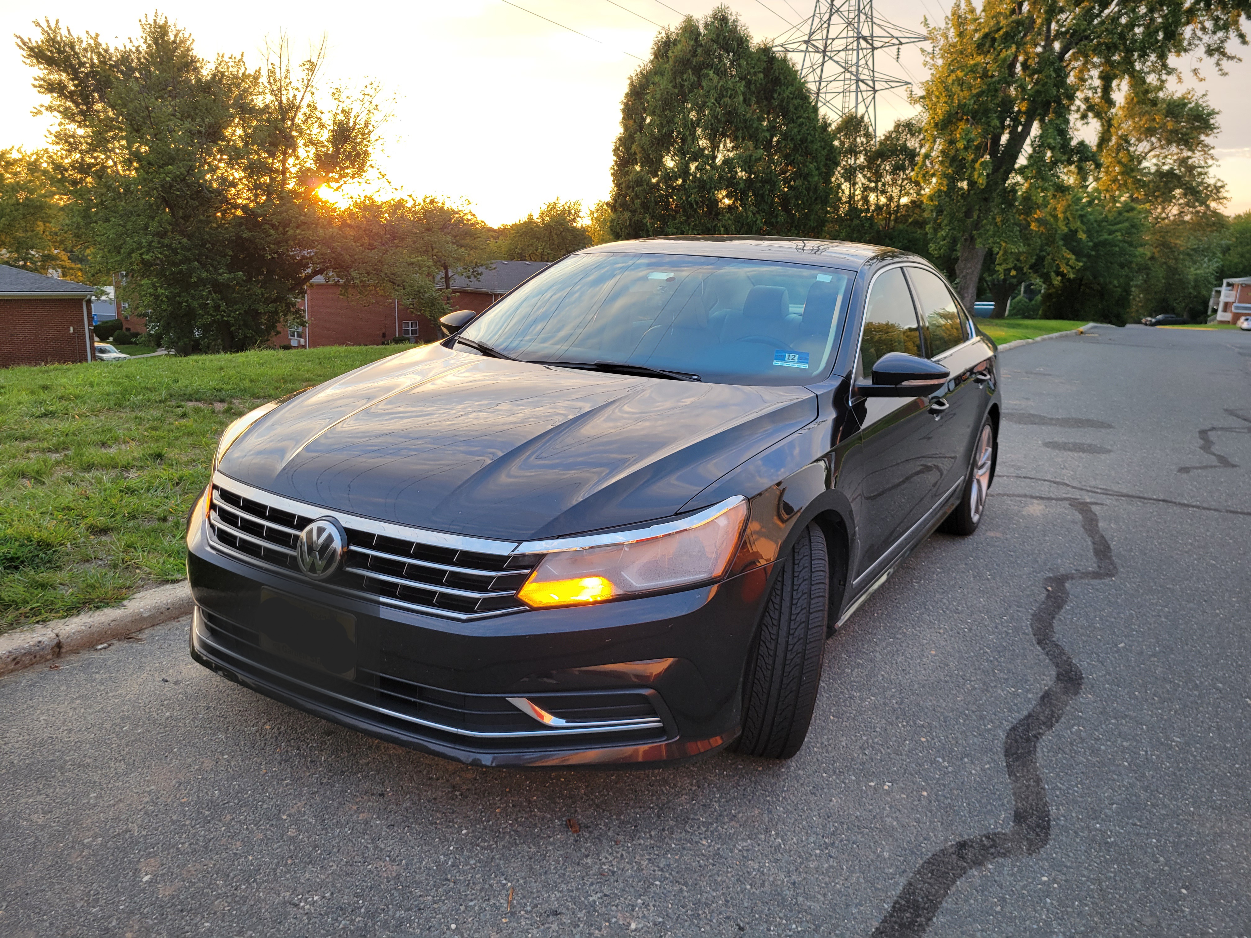 Used 2017 Volkswagen Passat 1.8T SE FWD image 2