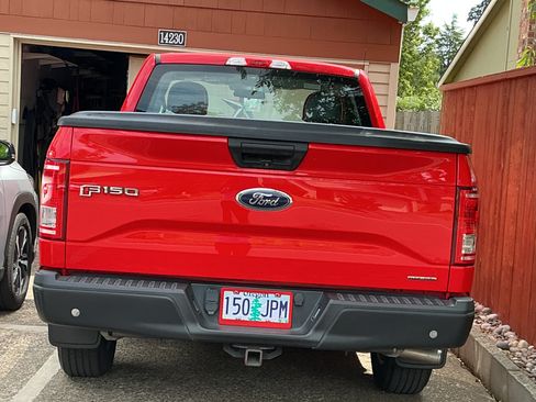 Used 2016 Ford F150 XL w/ Equipment Group 101A Mid RWD image 4