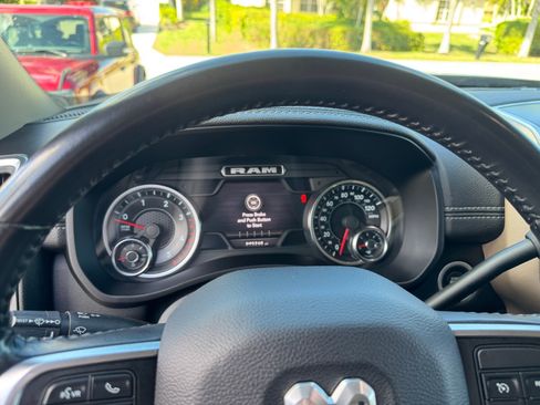 Used 2022 RAM 2500 Laramie image 13