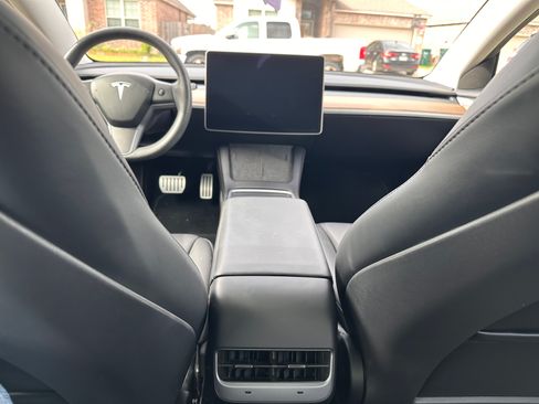 Used 2023 Tesla Model 3 Performance image 13