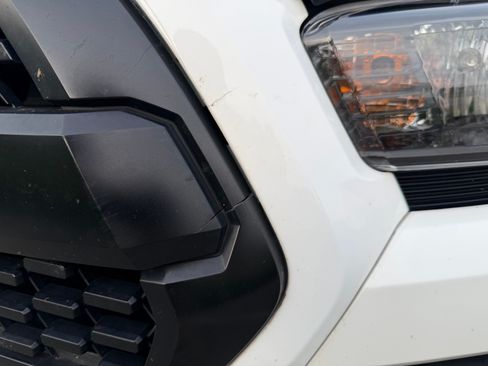 Used 2018 Toyota Tacoma TRD Pro image 10