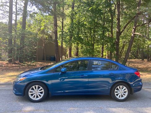 Used 2012 Honda Civic EX image 1