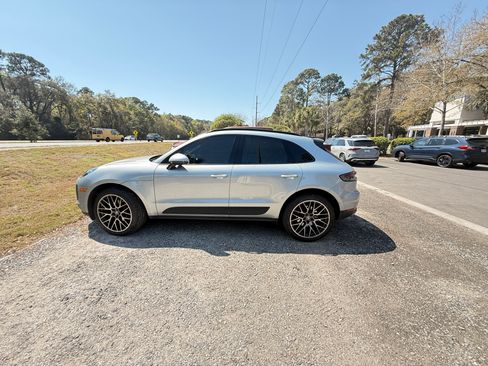 Used 2019 Porsche Macan Sport Edition image 3