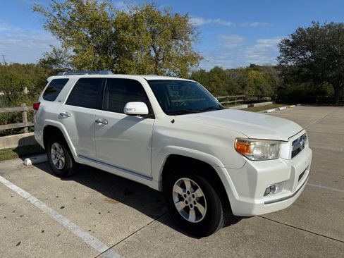 Used 2012 Toyota 4Runner SR5 image 4