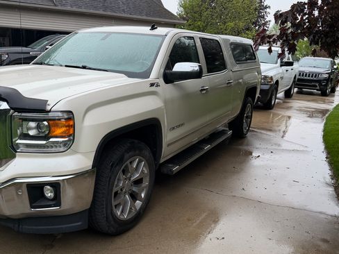 Used 2014 GMC Sierra 1500 SLT w/ SLT Crew Cab Value Package AWD/4WD image 1