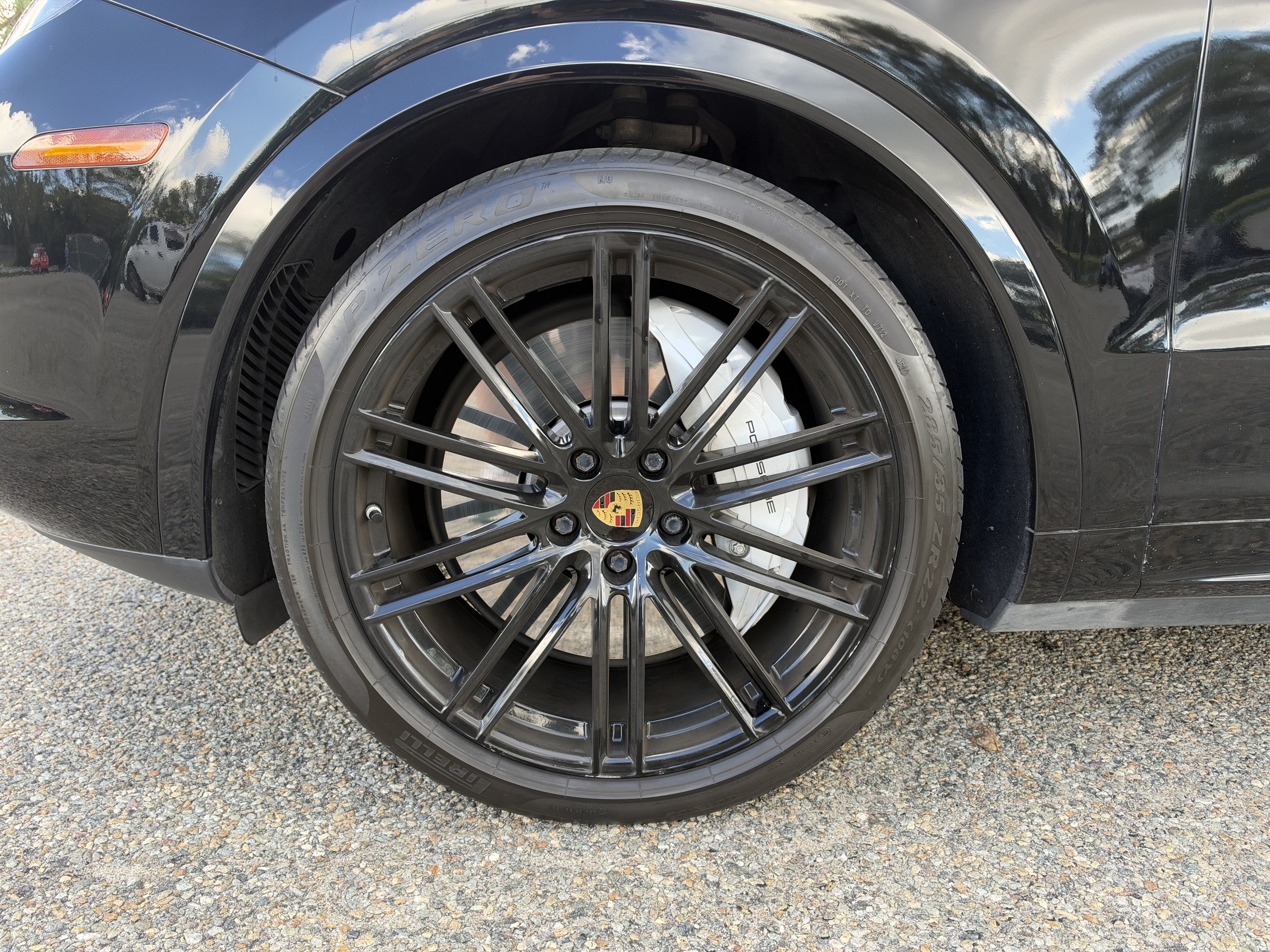 Used 2019 Porsche Cayenne Turbo AWD/4WD image 19