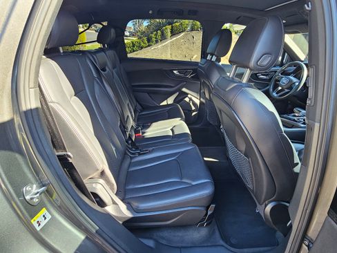Used 2019 Audi Q7 3.0T Prestige w/ Prestige Package image 19