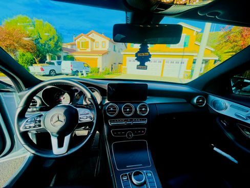 Used 2019 Mercedes-Benz C 300 Sedan image 13